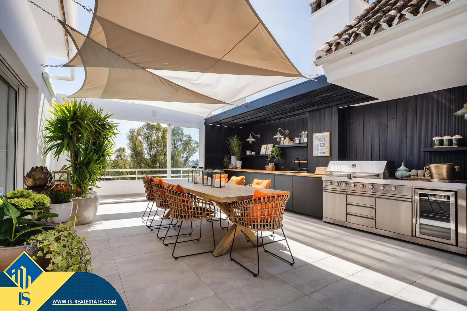 Chalet con piscina en venta en Nueva Andalucía, imagen 3