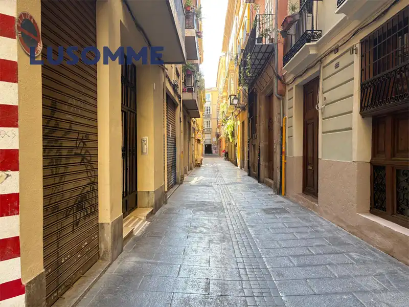 Einzelparkplatz mit Aufzug zum Verkauf in Carrer dels Juristes 16, imagen 8