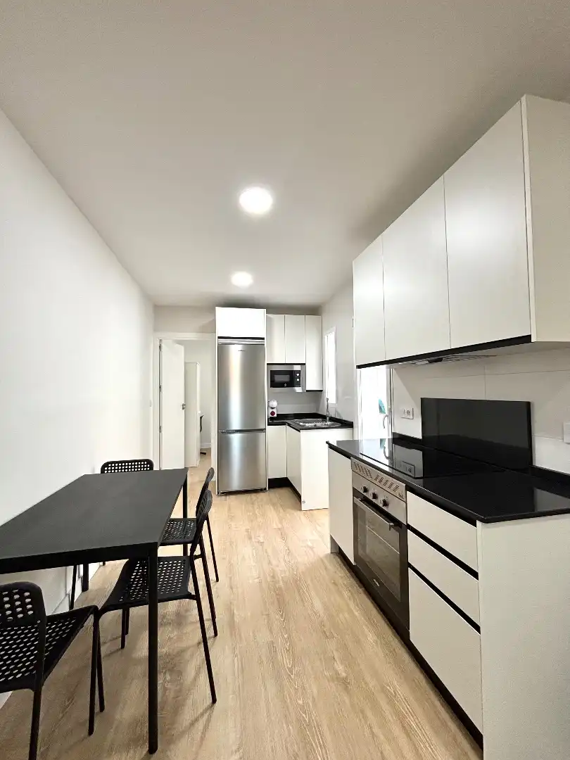 Cocina de Piso de alquiler en Plasencia con Aire acondicionado, Calefacción y Parquet