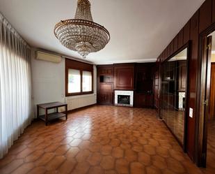 Sala d'estar de Pis de lloguer en La Garriga amb Calefacció i Balcó