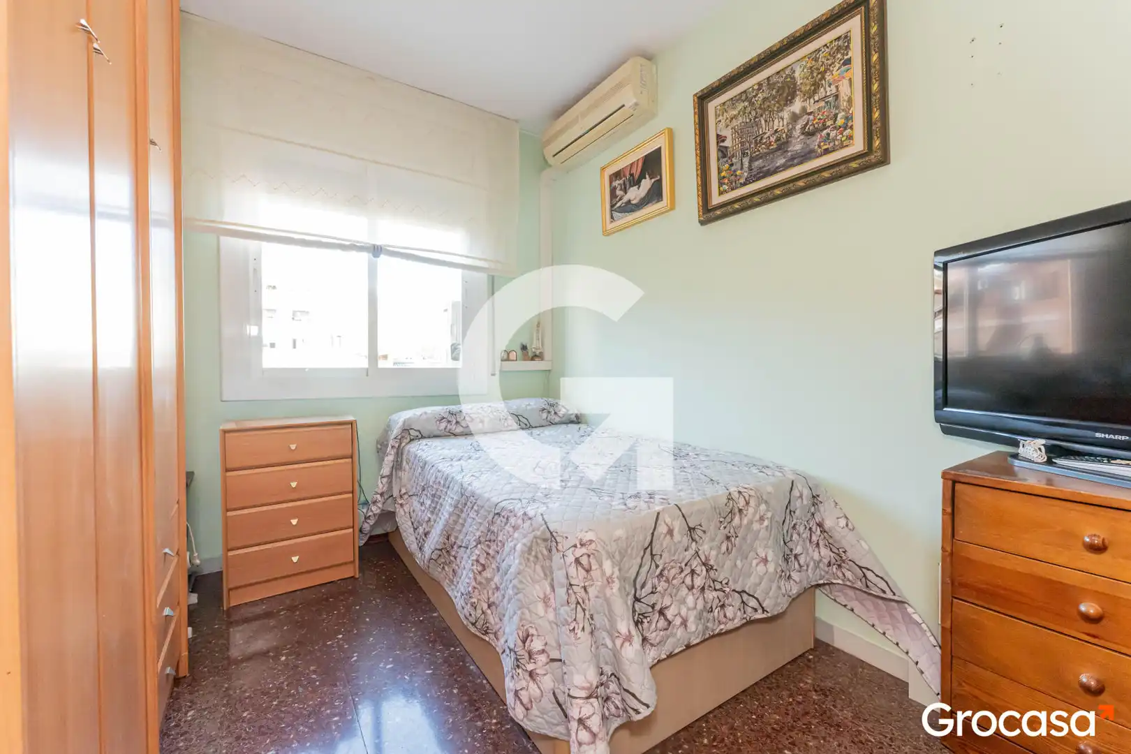 Bedroom of Flat for sale in Cornellà de Llobregat  with Air Conditioner, Heating and Balcony