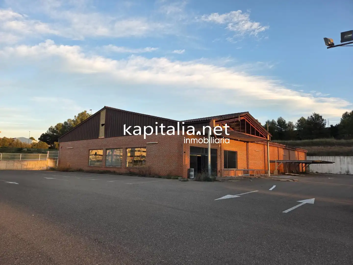 Exterior view of Industrial buildings for rent in Ontinyent