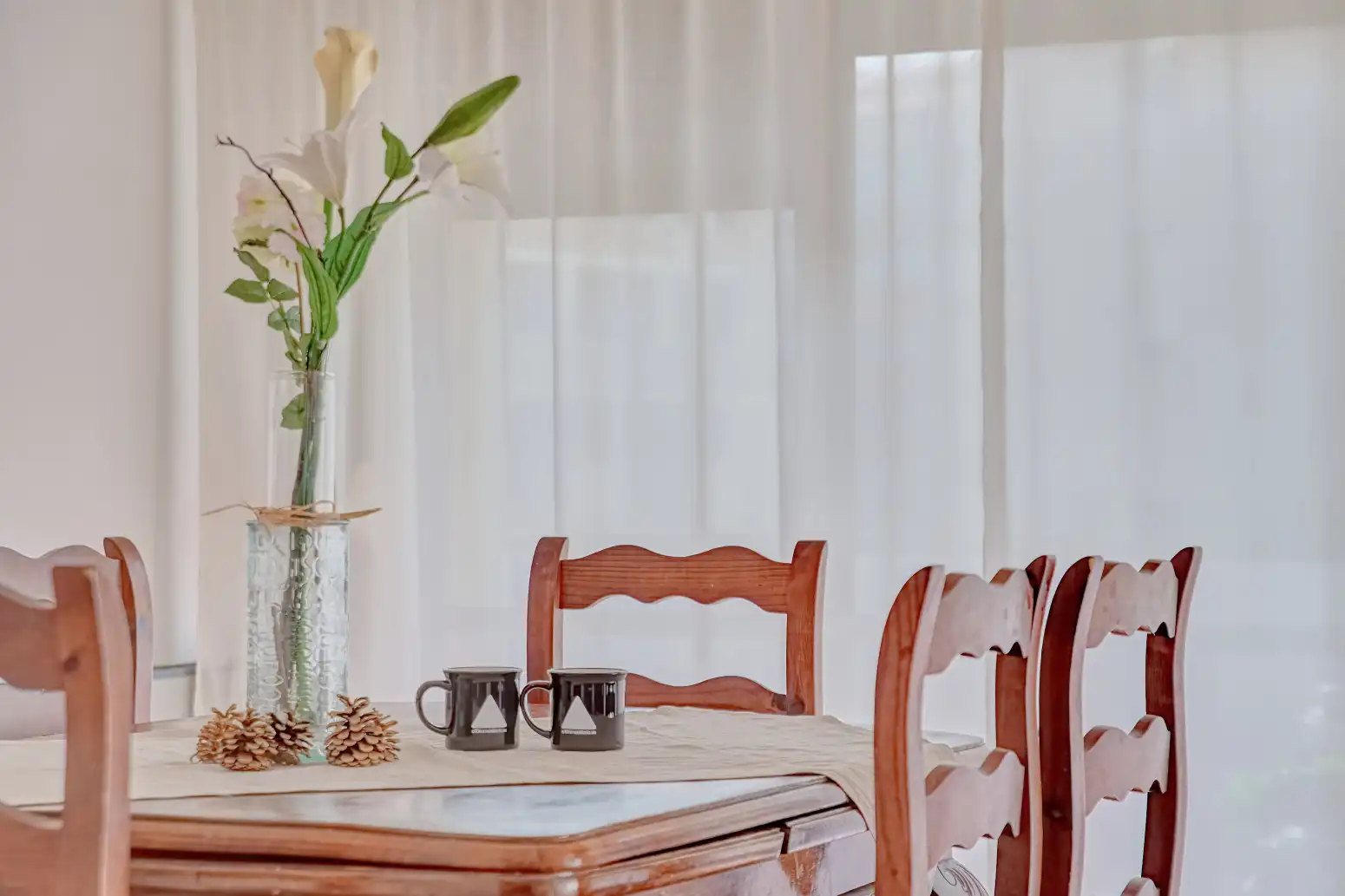 Comedor de Piso en venta en  Pamplona / Iruña con Calefacción, Parquet y Balcón