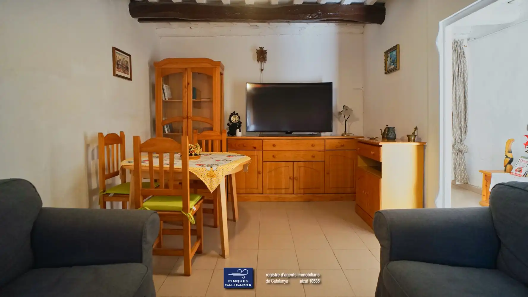 Sala d'estar de Casa adosada en venda en La Garriga amb Calefacció i Traster
