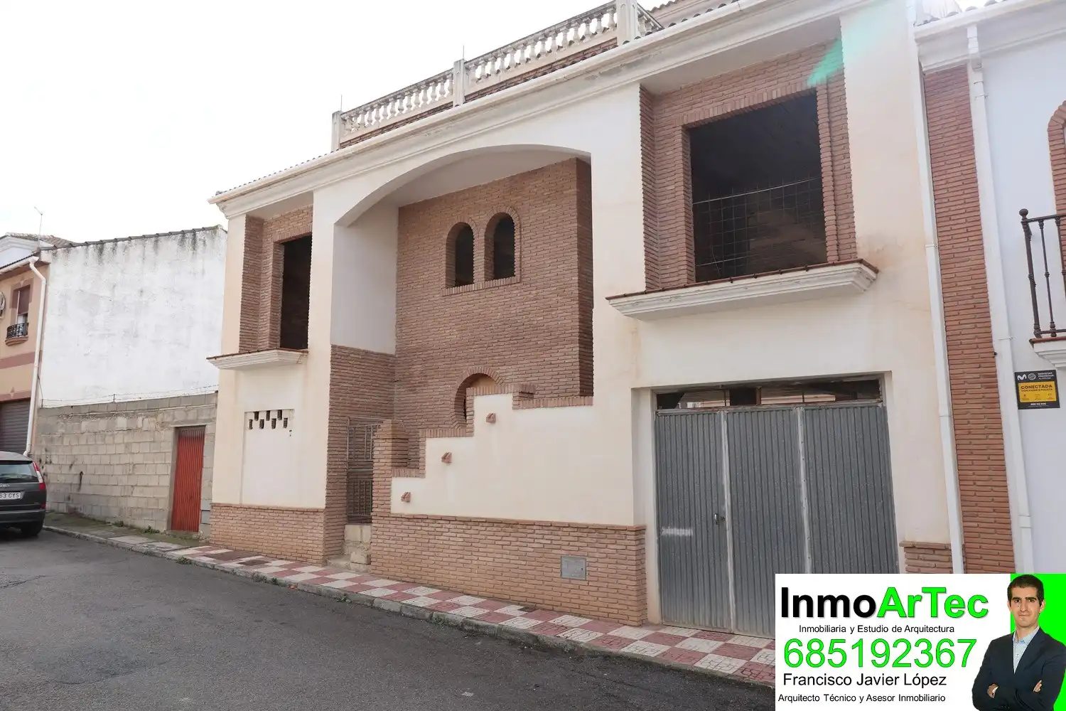 Vista exterior de Casa o xalet en venda en Íllora amb Jardí privat, Terrassa i Balcó