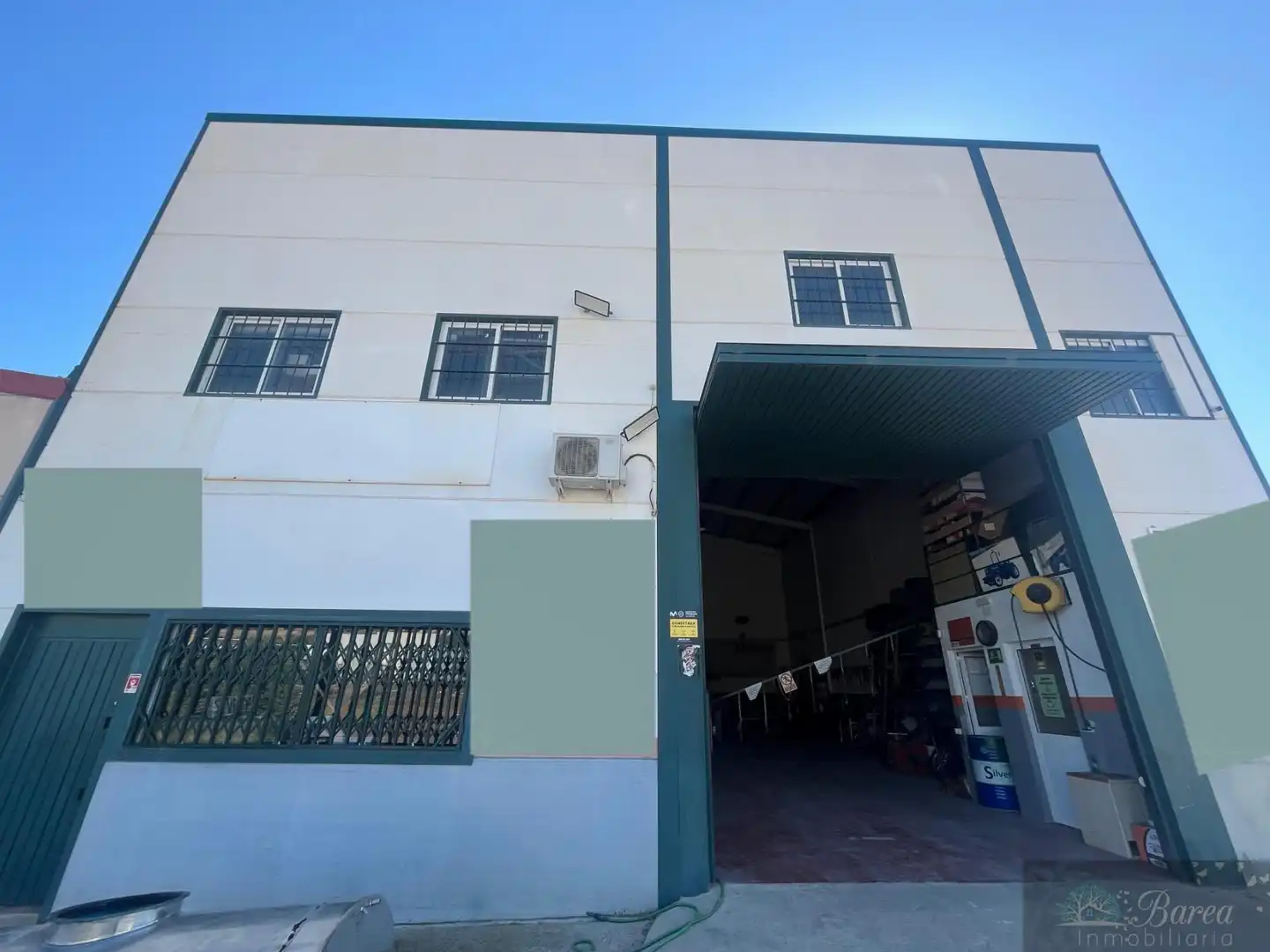 Vista exterior de Nau industrial en venda en Iznájar