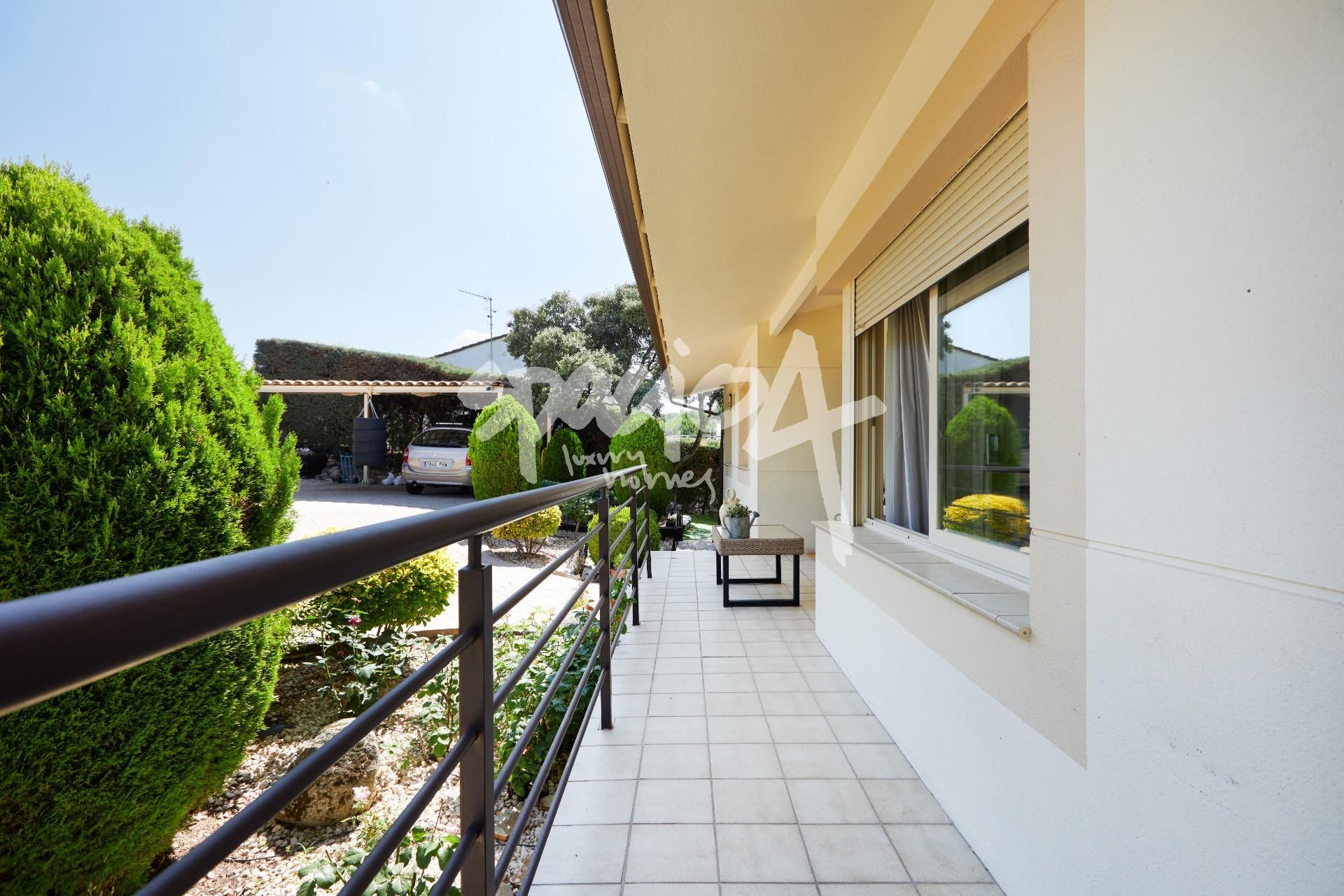 Exterior view of House or chalet for sale in Valdemorillo  with Heating, Private garden and Terrace