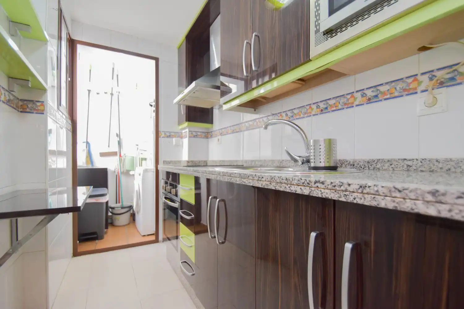 Kitchen of Flat for sale in Las Gabias  with Air Conditioner and Storage room