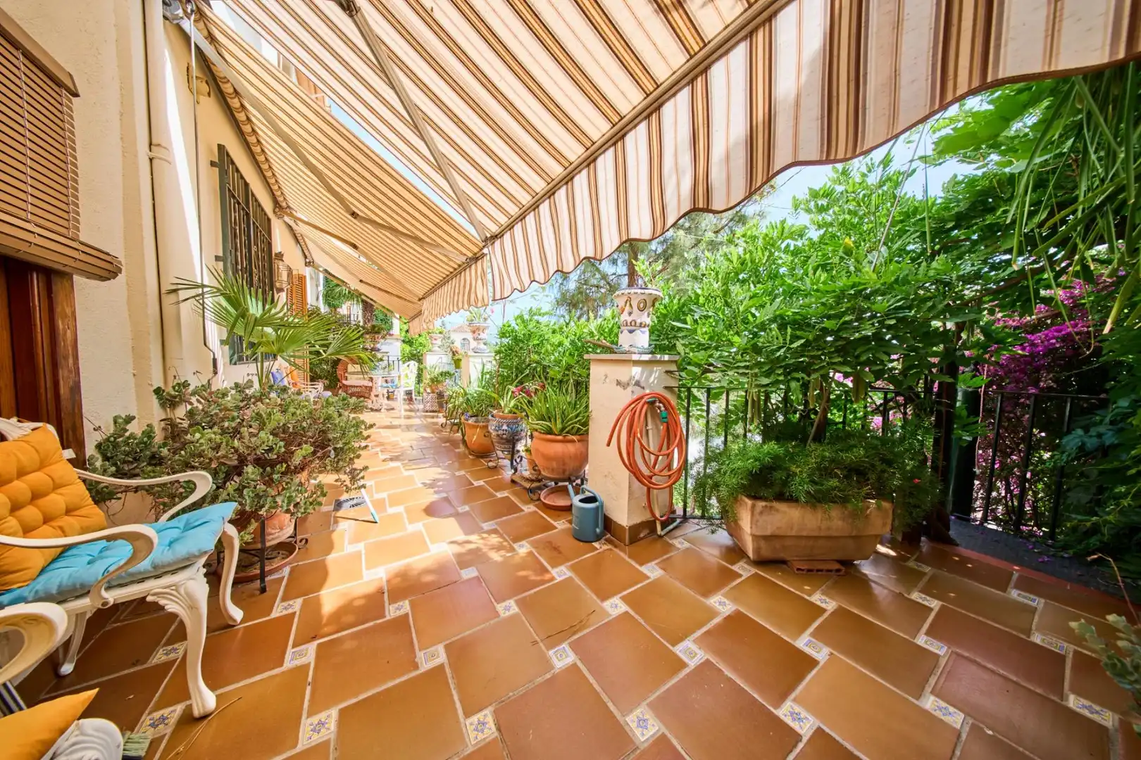 Terraza de Casa o chalet en venta en Granada con Aire acondicionado, Calefacción y Jardín privado