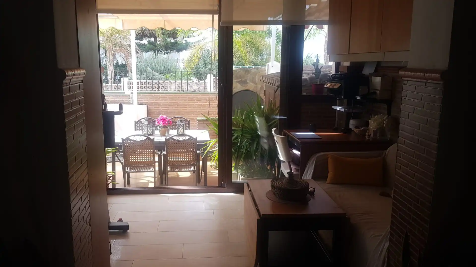 Garten von Einfamilien-Reihenhaus zum Verkauf in Nerja mit Klimaanlage, Heizung und Terrasse