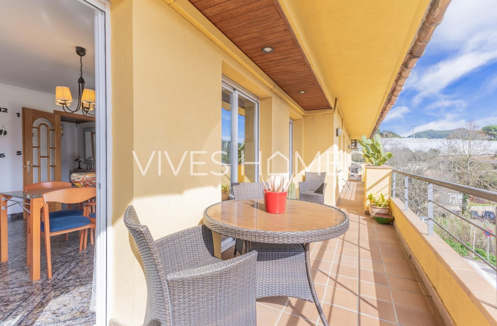 Exterior view of Flat for sale in Sant Cebrià de Vallalta  with Air Conditioner, Heating and Terrace