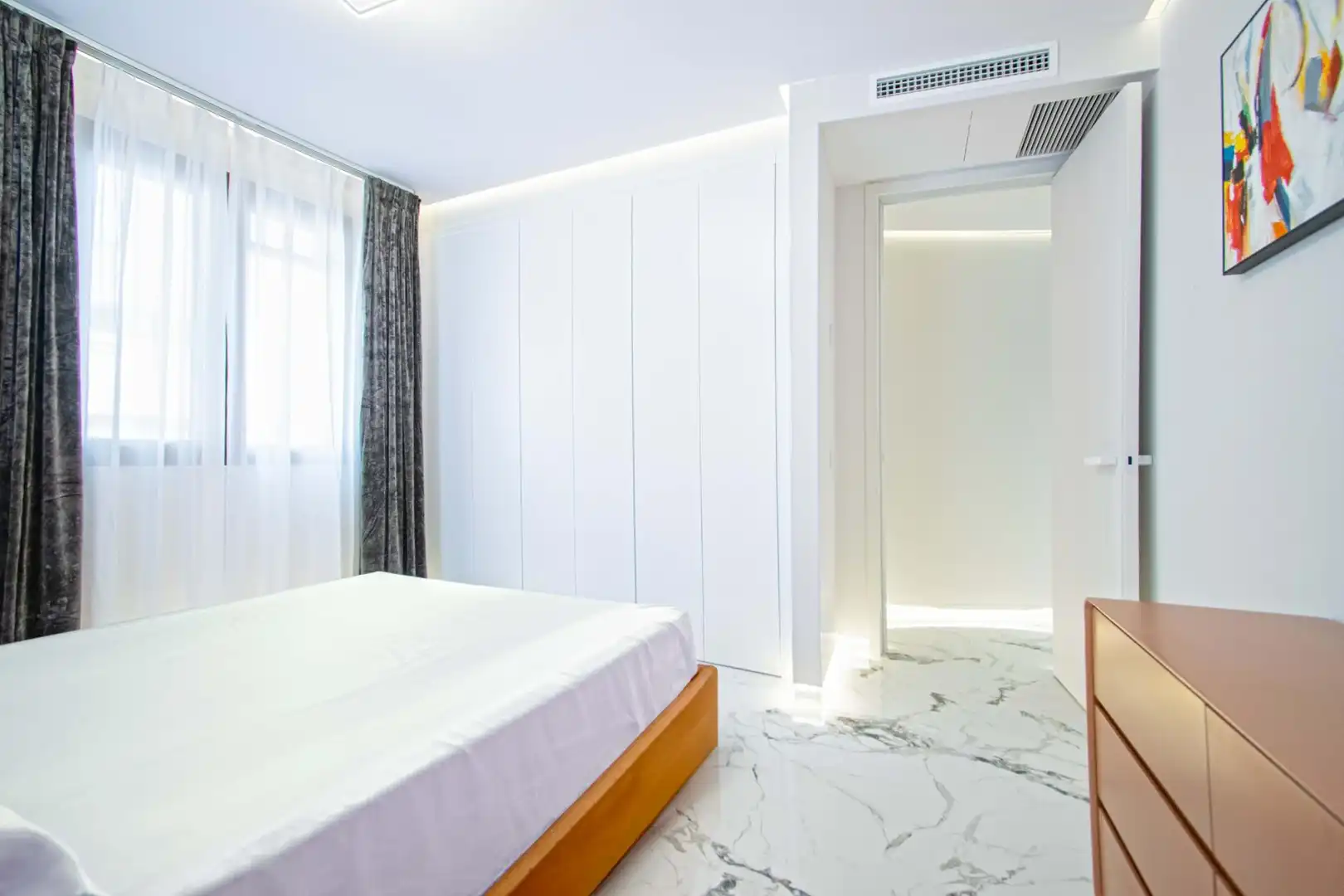 Bedroom of Flat for sale in Sevilla  with Air Conditioner, Heating and Furnished