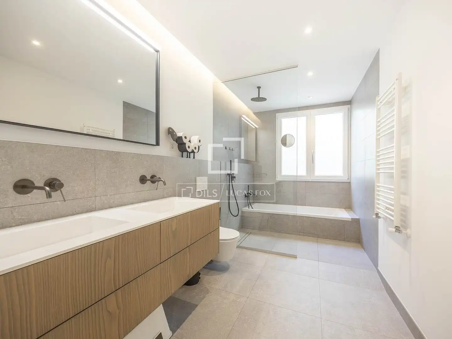 Baño de Piso en venta en Valencia con Aire acondicionado, Calefacción y Parquet