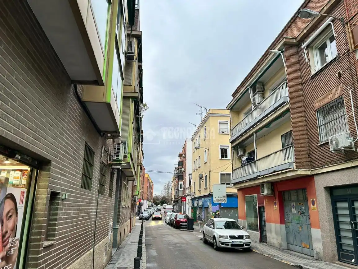 Vista exterior de Garatge en venda en Madrid
