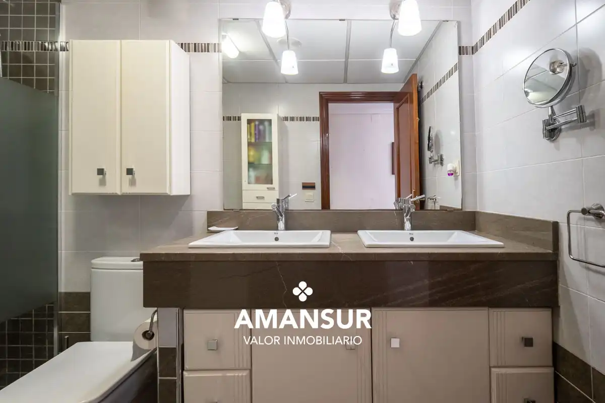 Flat with terrace for sale in Calle Emilio Molero, imagen 39