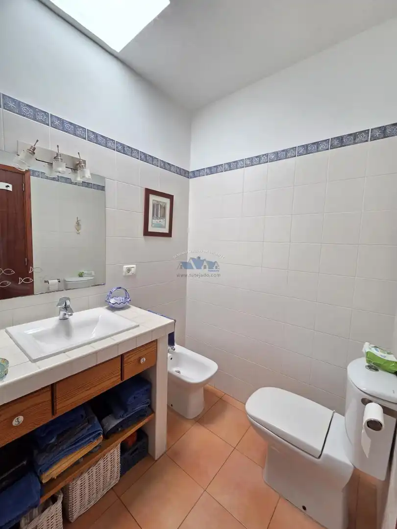Bany de Casa o xalet en venda en Puerto de Santiago