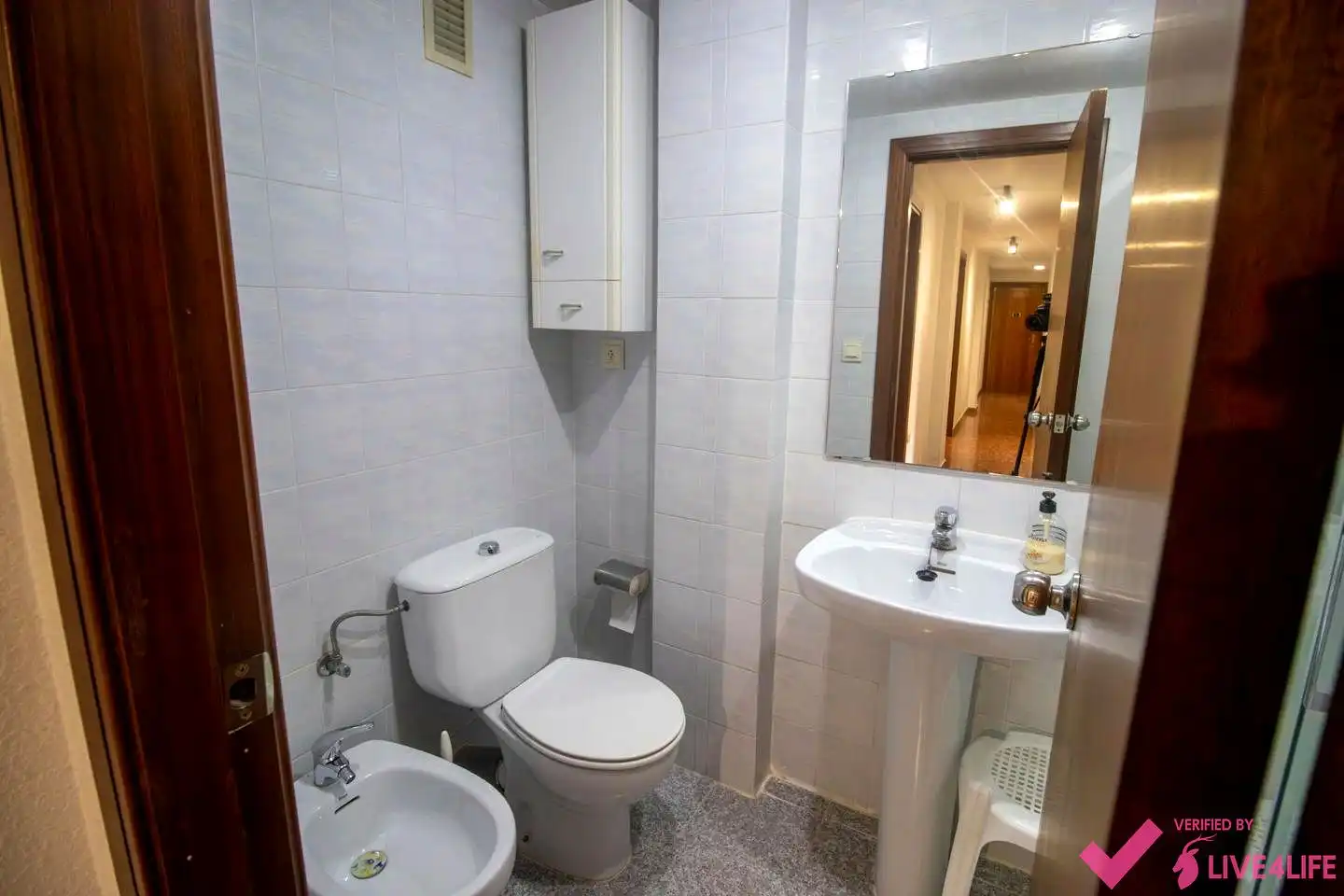 Bathroom of Flat for share in Valencia  with Air Conditioner and Furnished