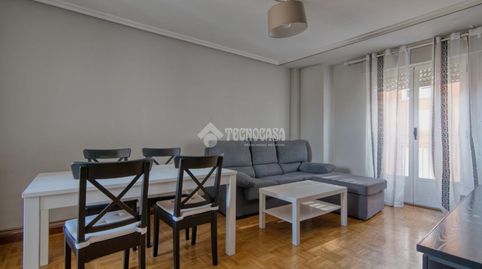 Foto 2 de Piso en venta en Calle Moreta, Santa Marta de Tormes, Salamanca