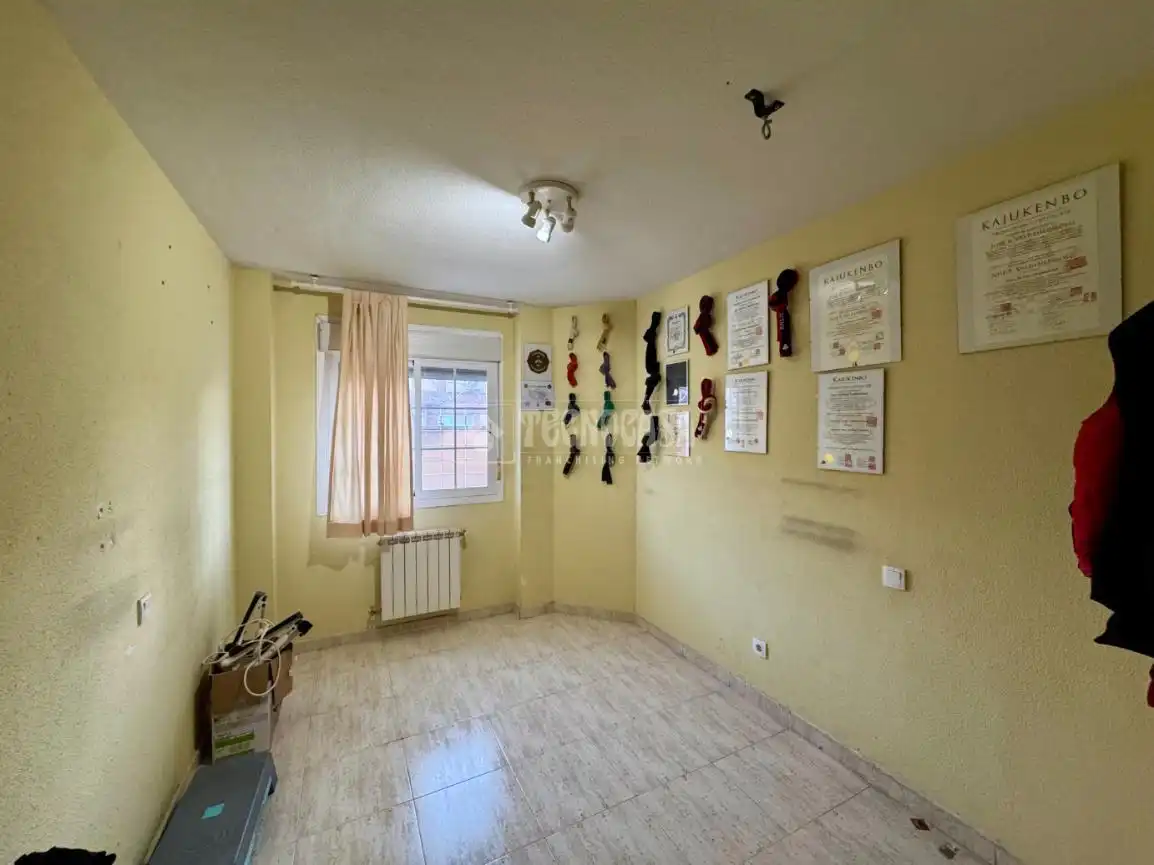 Casa adosada en venta en Villanueva de la Torre con Aire acondicionado