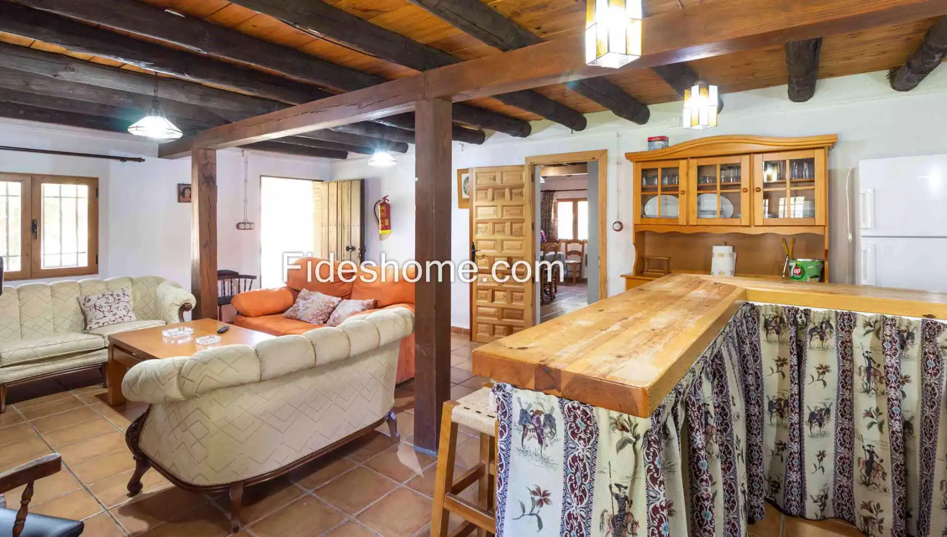 Finca rústica en venda en Villamena amb Jardí privat, Piscina i Moblat