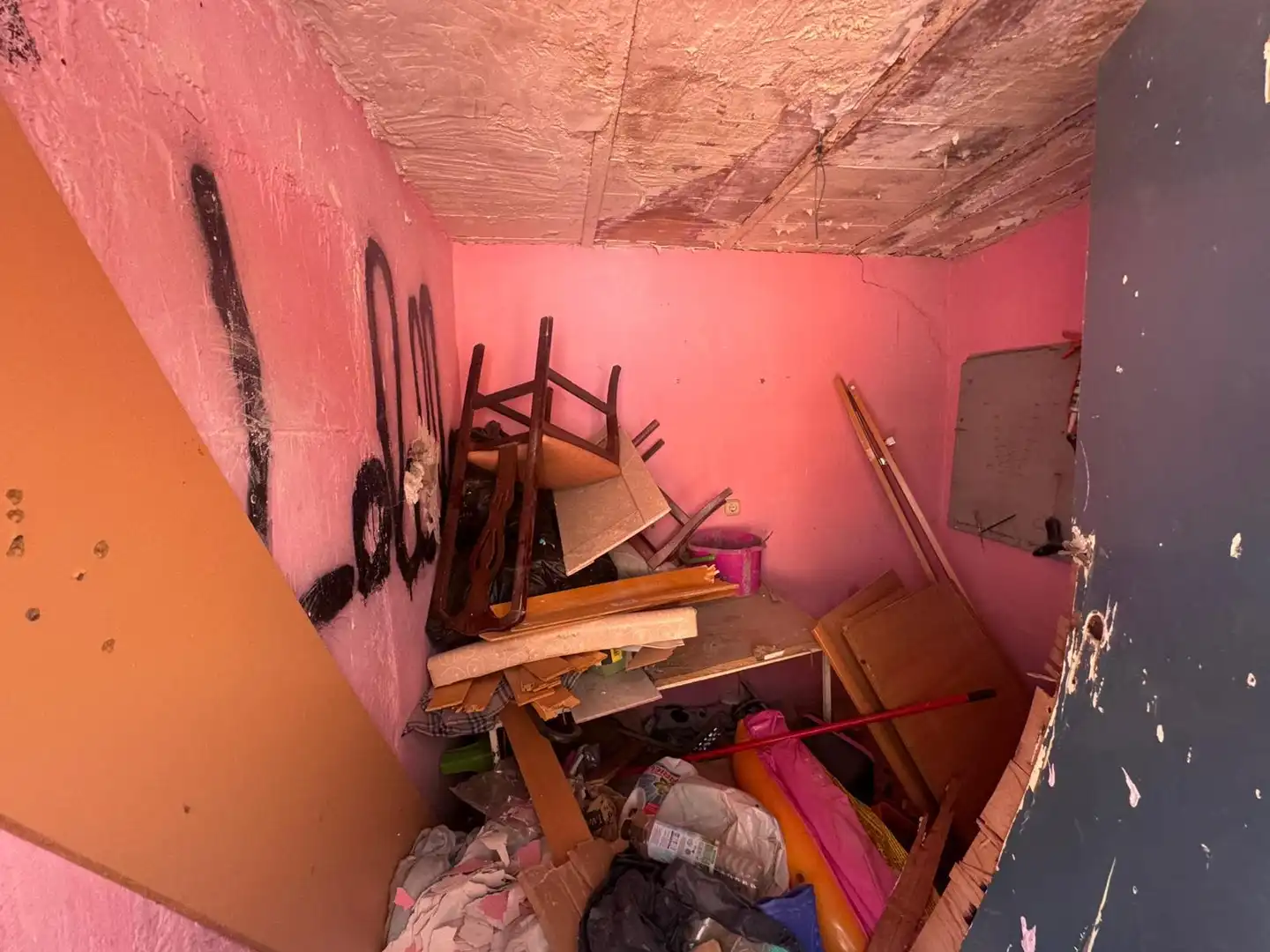 Casa aparellada amb piscina en venda a Ciudad Jardín, imagen 18