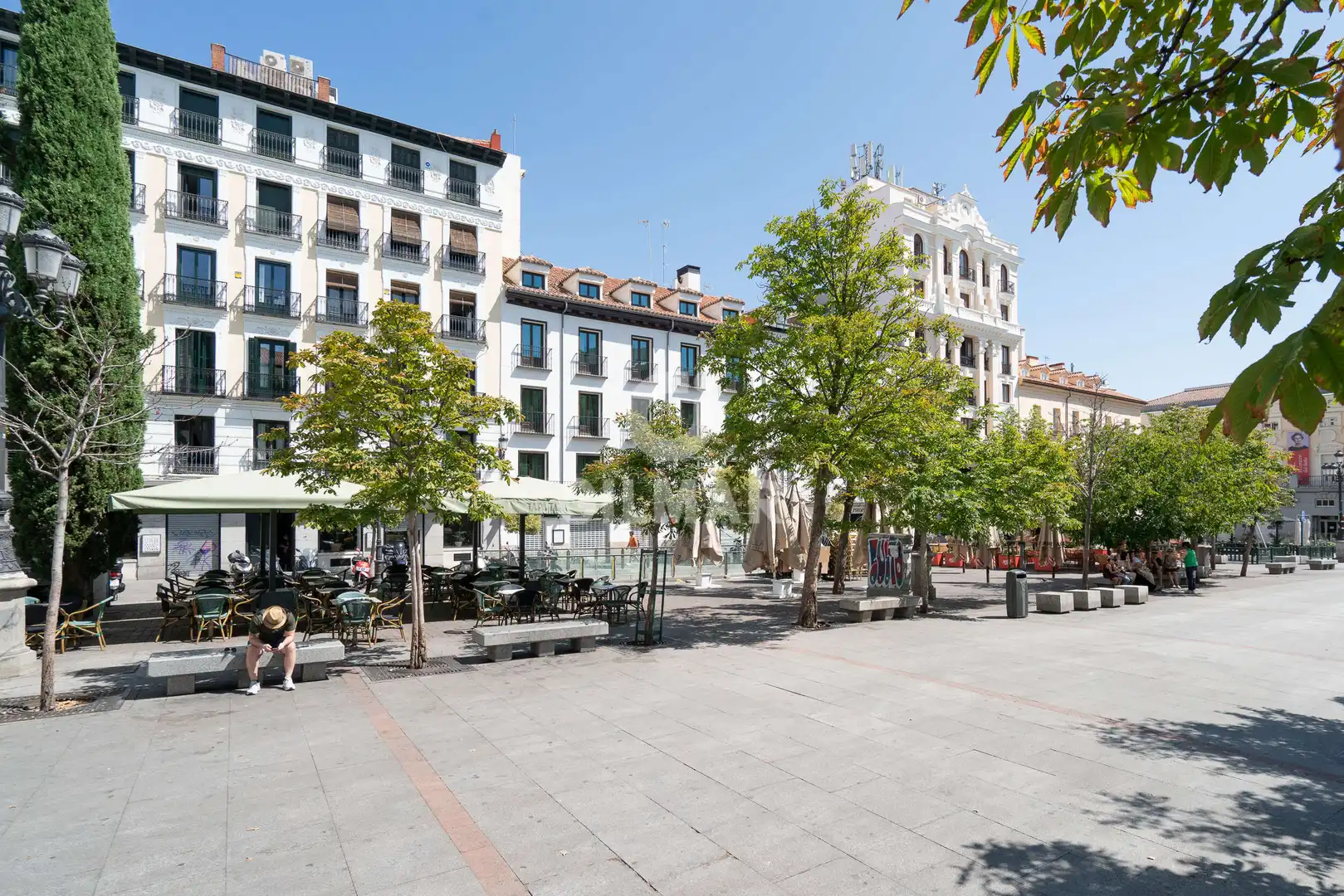 Vista exterior de Piso en venta en Madrid con Calefacción
