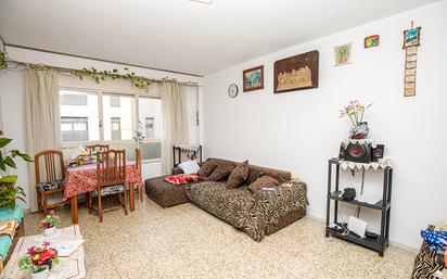 Living room of Flat for sale in Girona Capital  with Terrace and Balcony