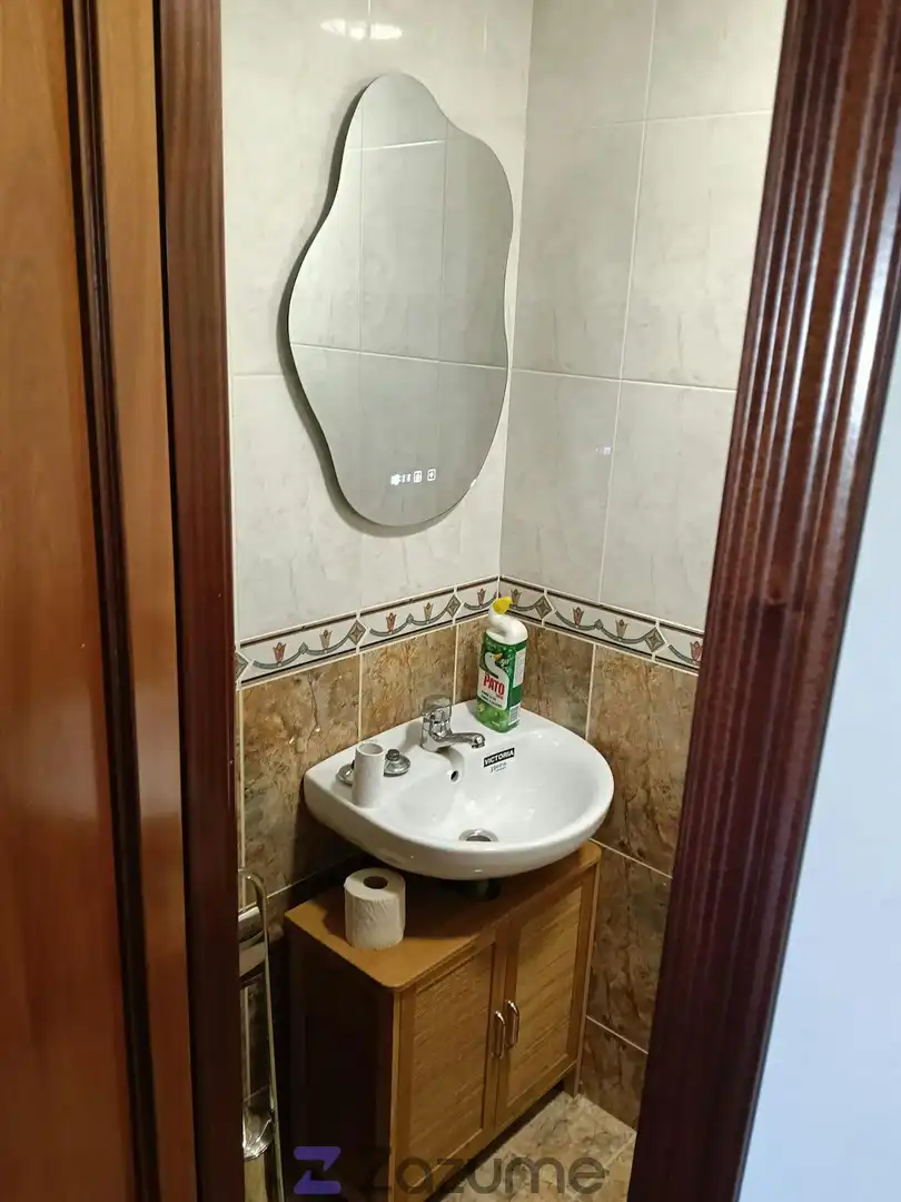 Badezimmer von Wohnung zur Miete in Valverde de la Virgen mit Heizung, Parkett und Möbliert