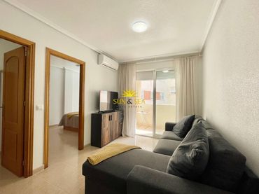 Flat with balcony to rent in Nueva Torrevieja - Aguas Nuevas