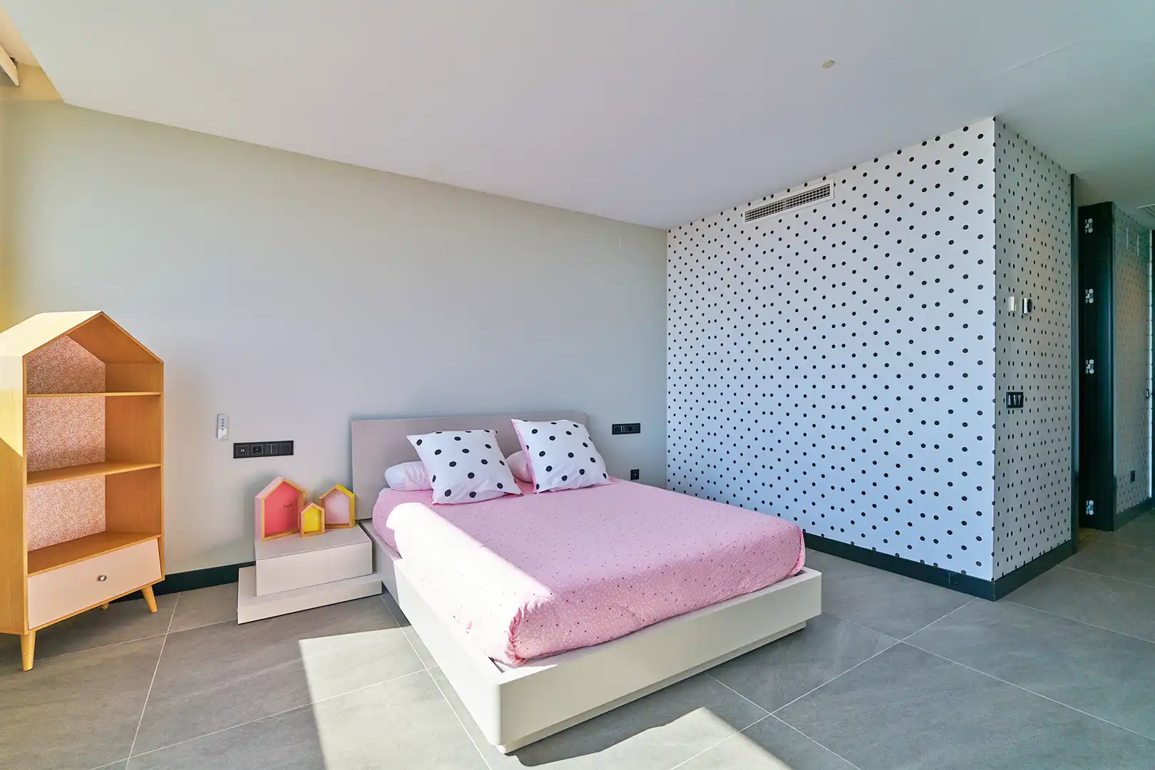 Habitación de Casa o chalet en venta en Benahavís con Aire acondicionado, Calefacción y Jardín privado