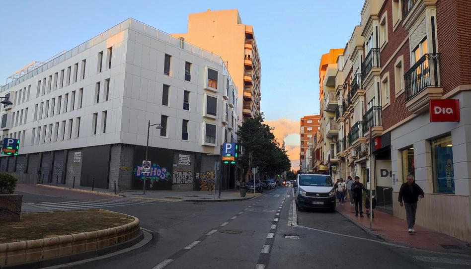 Foto 1 de Pis en venda a Calle Granada, Plaza de Toros - Santa Rita, Almería