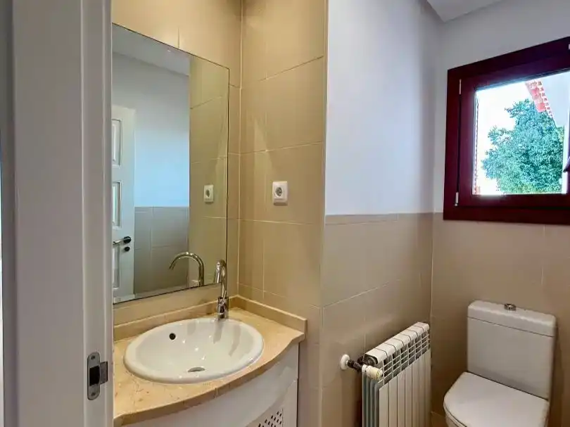 Bany de Pis en venda en  Murcia Capital amb Aire condicionat i Piscina