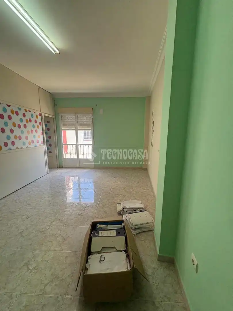 Oficina de alquiler en Trigueros