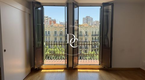 Piso de 83 m2 con vistas y terraza en venta en LAntiga Esquerra de lEixample, Barcelona, imatge 4