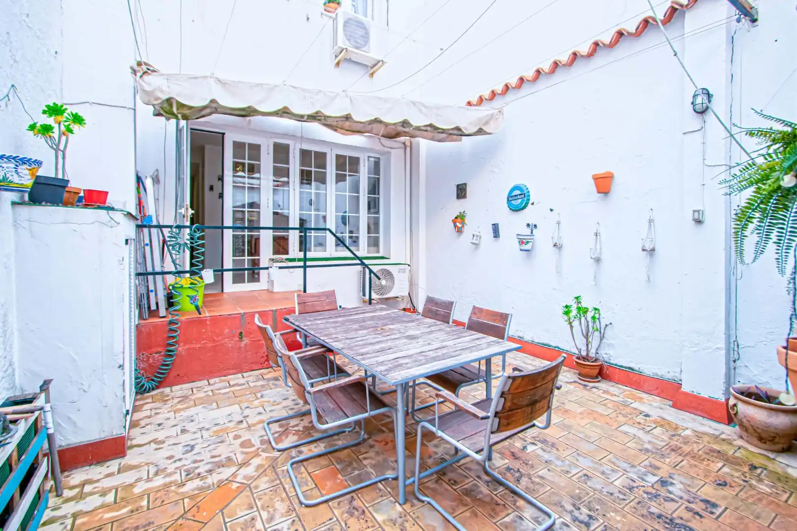 Terrasse von Erdgeschoss zum Verkauf in Sevilla mit Klimaanlage, Terrasse und Möbliert