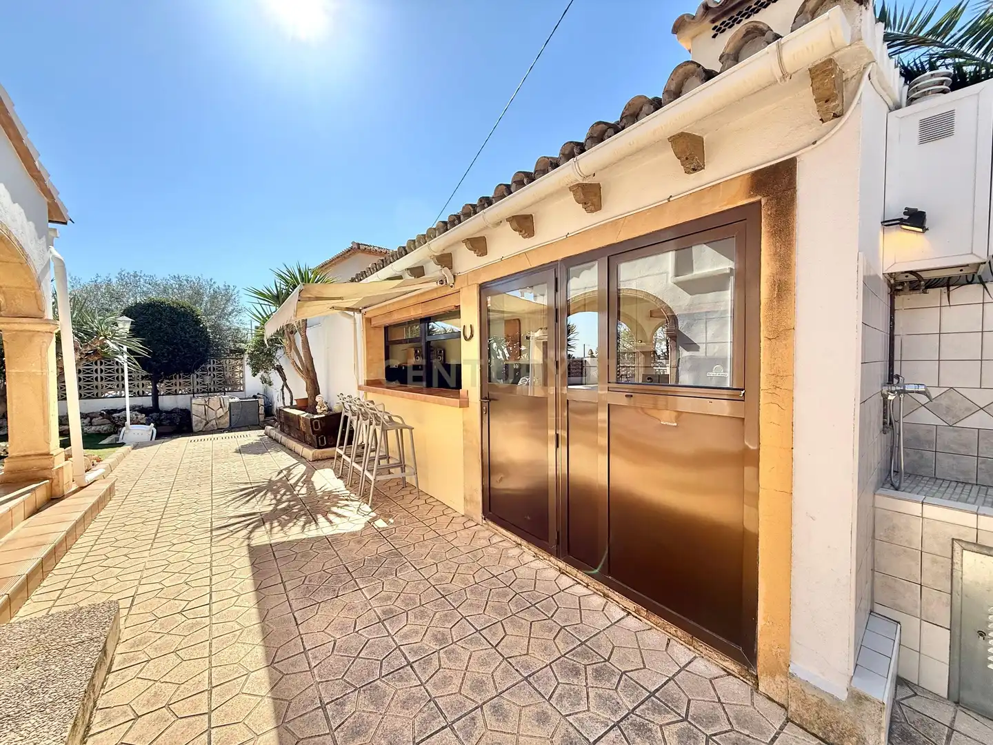 Vista exterior de Casa o xalet en venda en Calpe / Calp amb Aire condicionat, Jardí privat i Traster