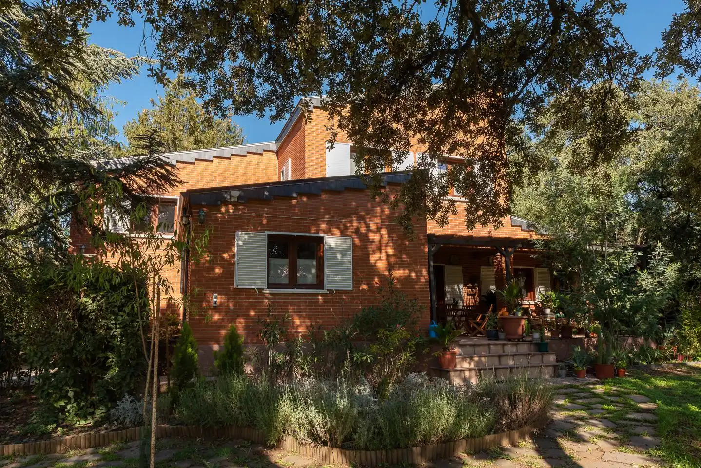 Exterior view of Houses for rent in El Escorial  with Private garden, Storage room and Alarm