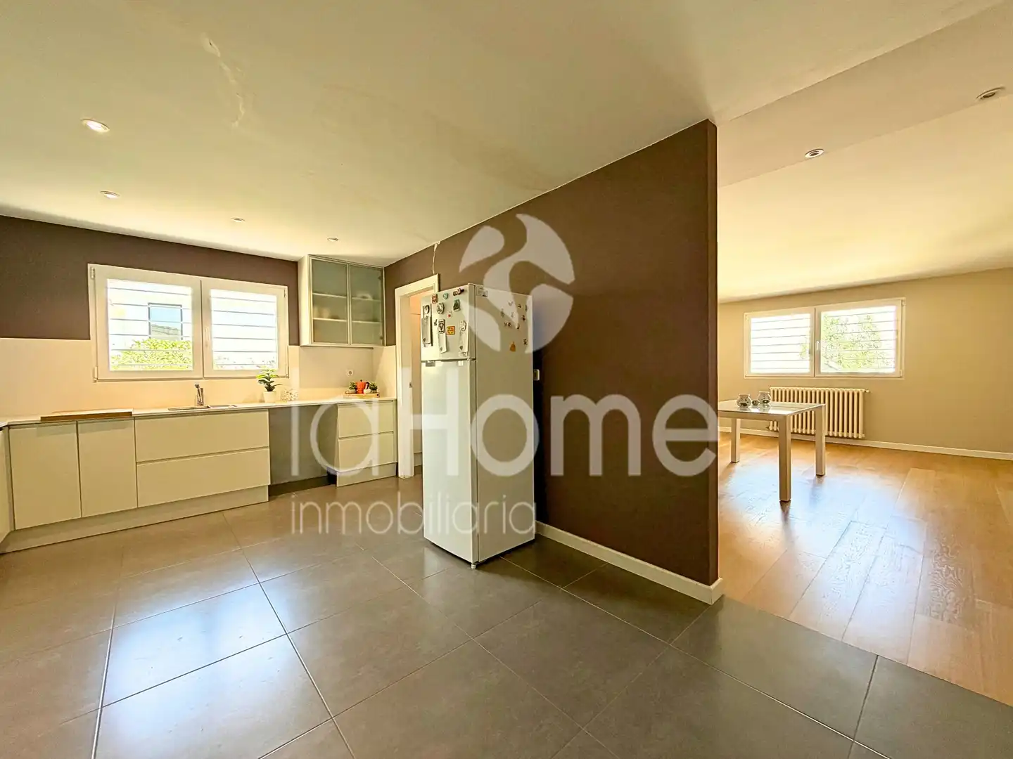 Cocina de Casa o chalet en venta en Paterna con Aire acondicionado, Calefacción y Jardín privado