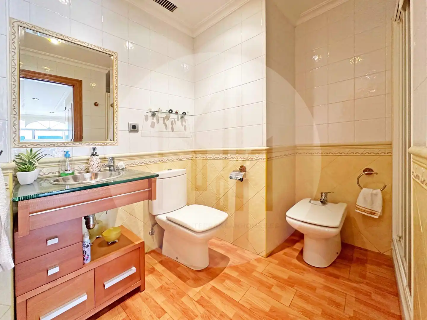 Bathroom of Detached homes for sale in Sagunto / Sagunt  with Private garden, Terrace and Balcony