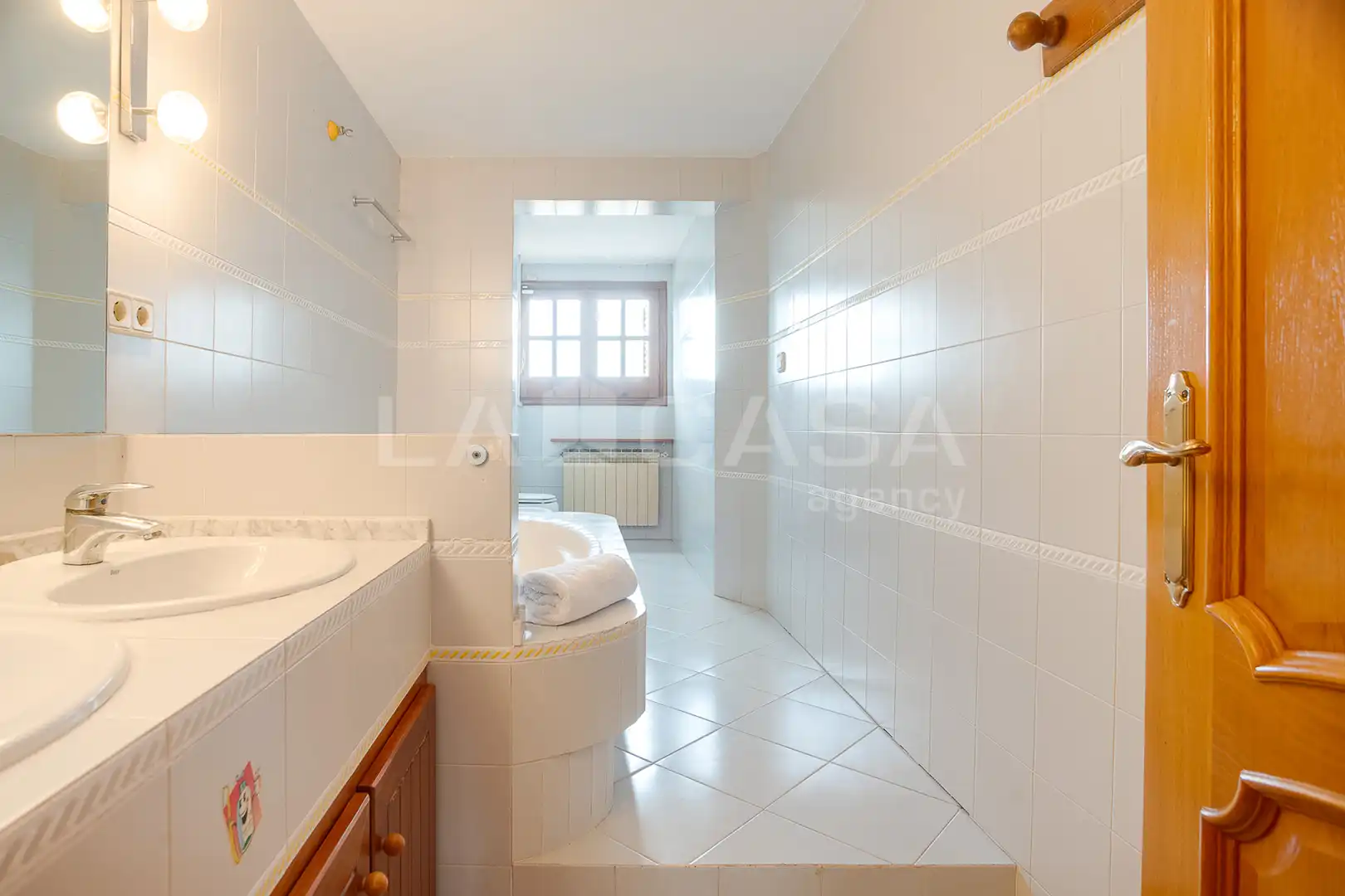 Bany de Casa o xalet en venda en Lliçà d'Amunt amb Calefacció, Terrassa i Balcó
