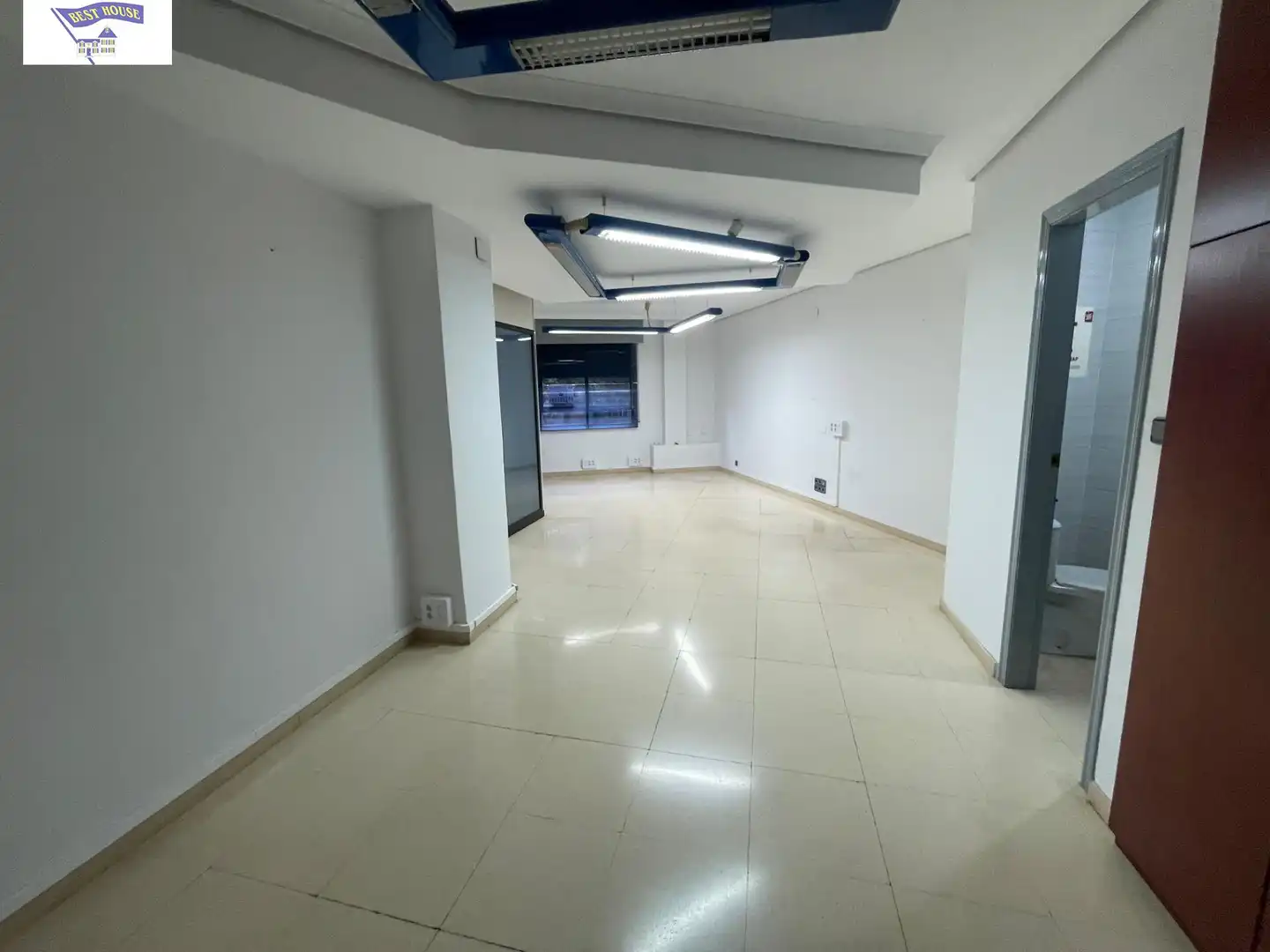 Oficina de alquiler en Albacete