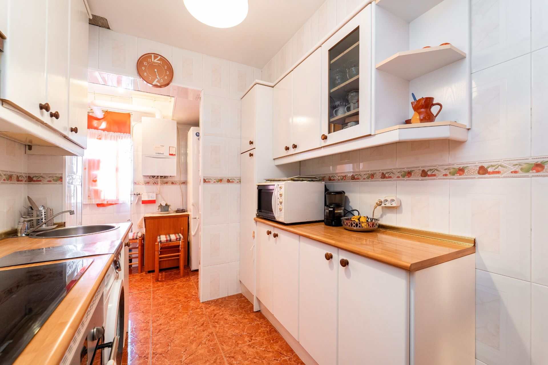 Kitchen of Flat for sale in  Madrid Capital  with Air Conditioner, Heating and Parquet flooring