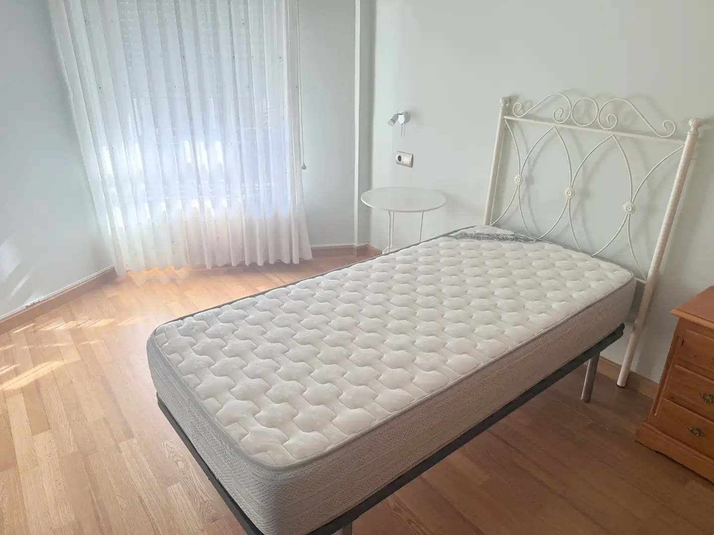 Bedroom of Flat for rent in Villaquilambre  with Heating, Furnished and Oven