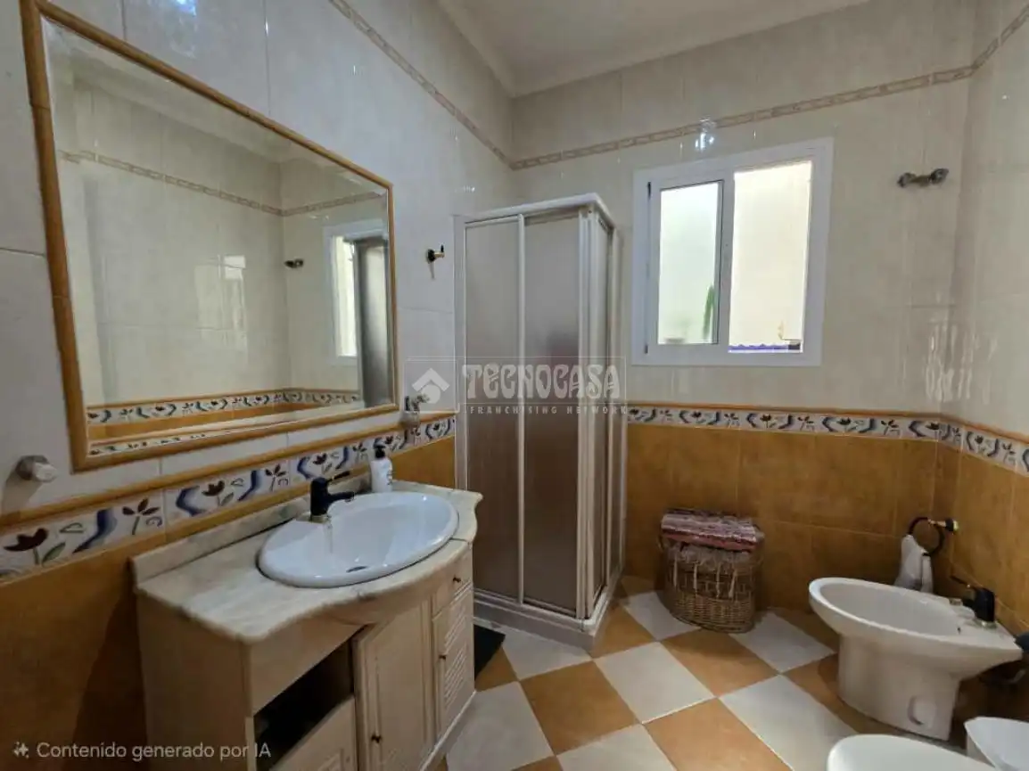 Bathroom of Detached homes for sale in Morón de la Frontera  with Air Conditioner and Balcony