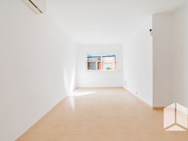 Piso con ascensor en venta en Carrer d'Antonio Machado