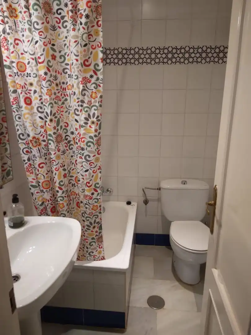 Baño de Casa adosada en venta en Chiclana de la Frontera con Jardín privado y Piscina comunitaria