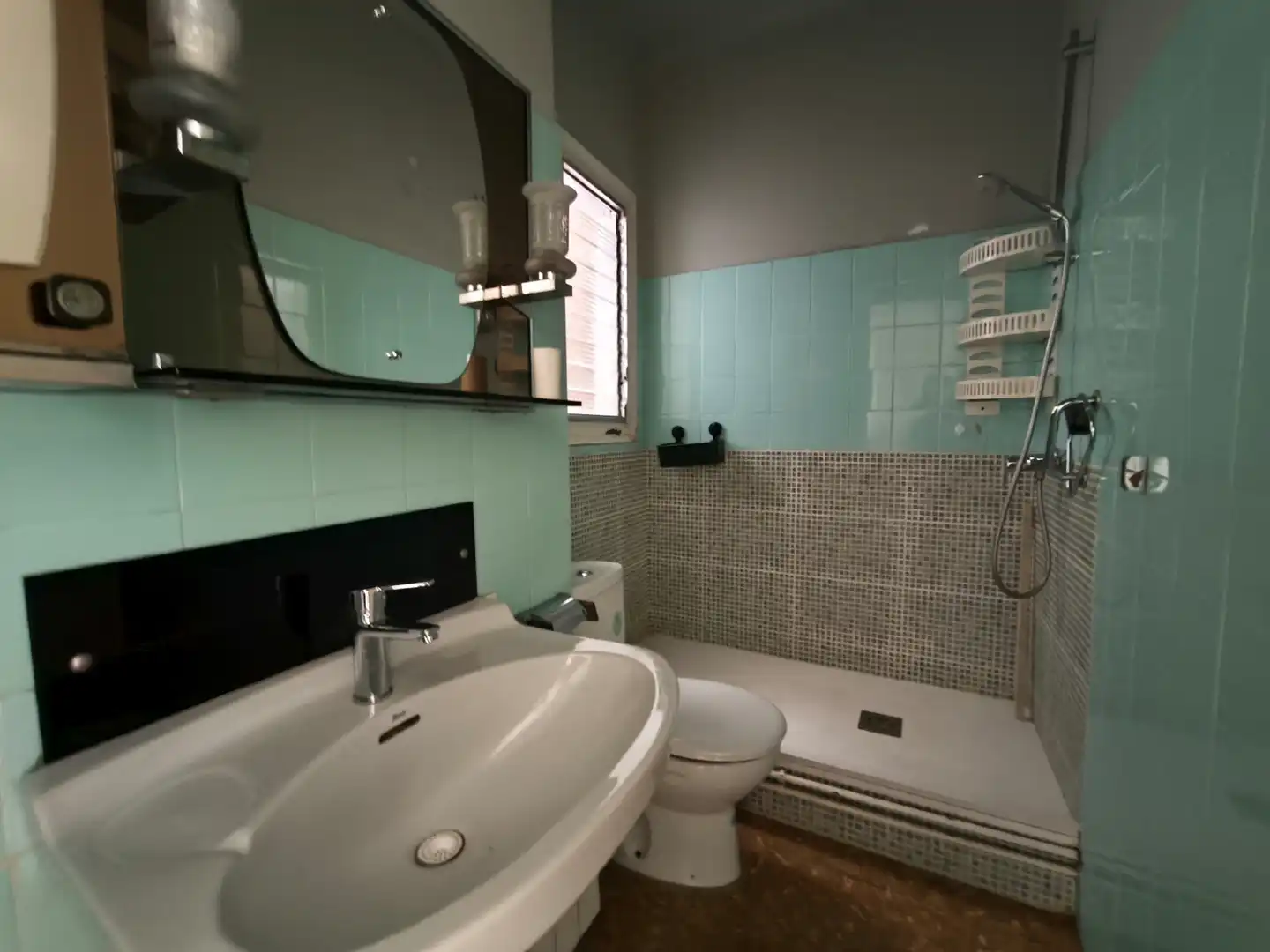 Baño de Piso en venta en Barcelona con Aire acondicionado y Balcón