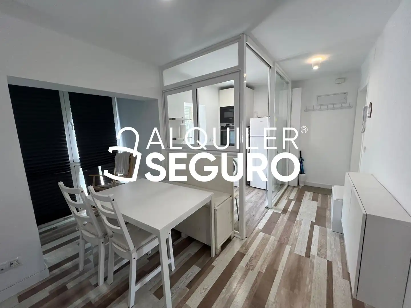 Habitación de Piso de alquiler en Madrid con Aire acondicionado, Calefacción y Amueblado