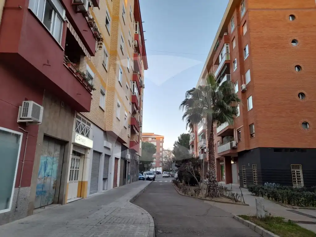 Local en venta en Badajoz, Badajoz