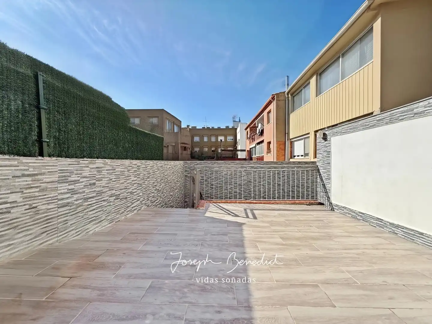 Piso en venta en Can Tintorer - Can Tries